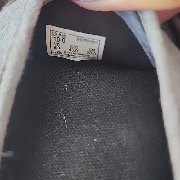 Vans Gray Low-Top Sneakers Classic Grey Canvas Design - Picture 8 of 8